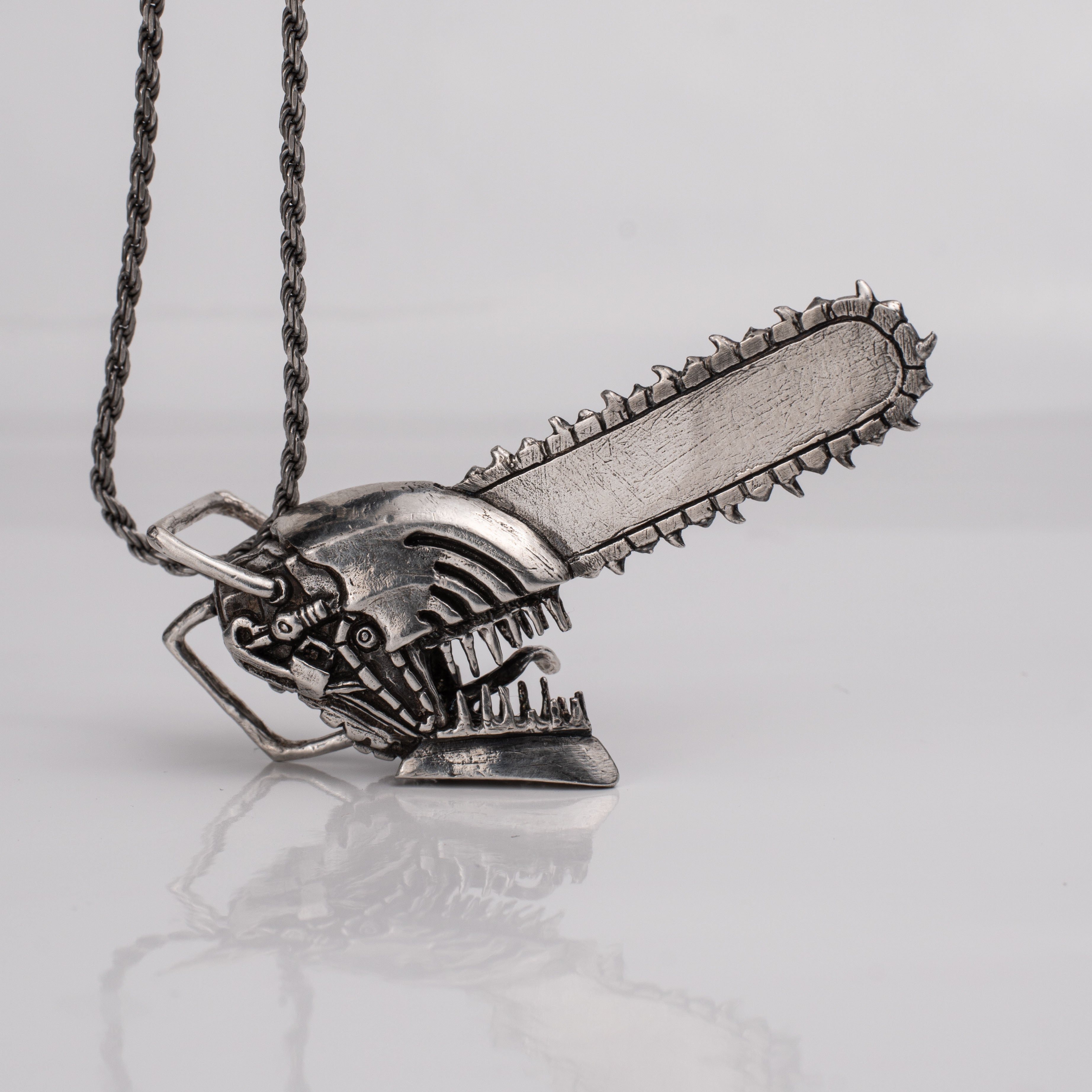 Chainsaw Man Pendant – Demon's Head Handcrafted in Sterling Silver 925