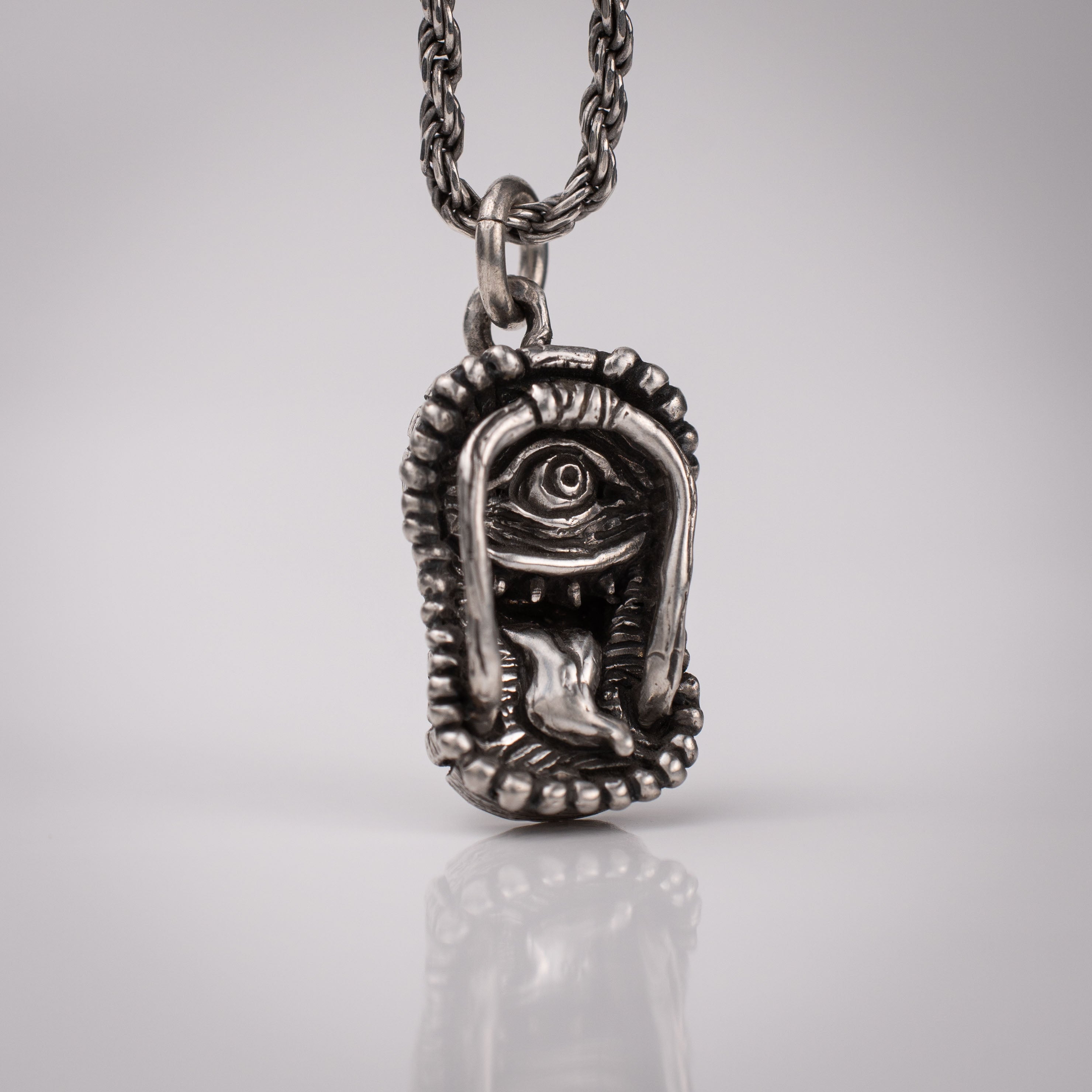 Tsukumogami Geta Pendant – Sandal Yokai in Sterling Silver 925