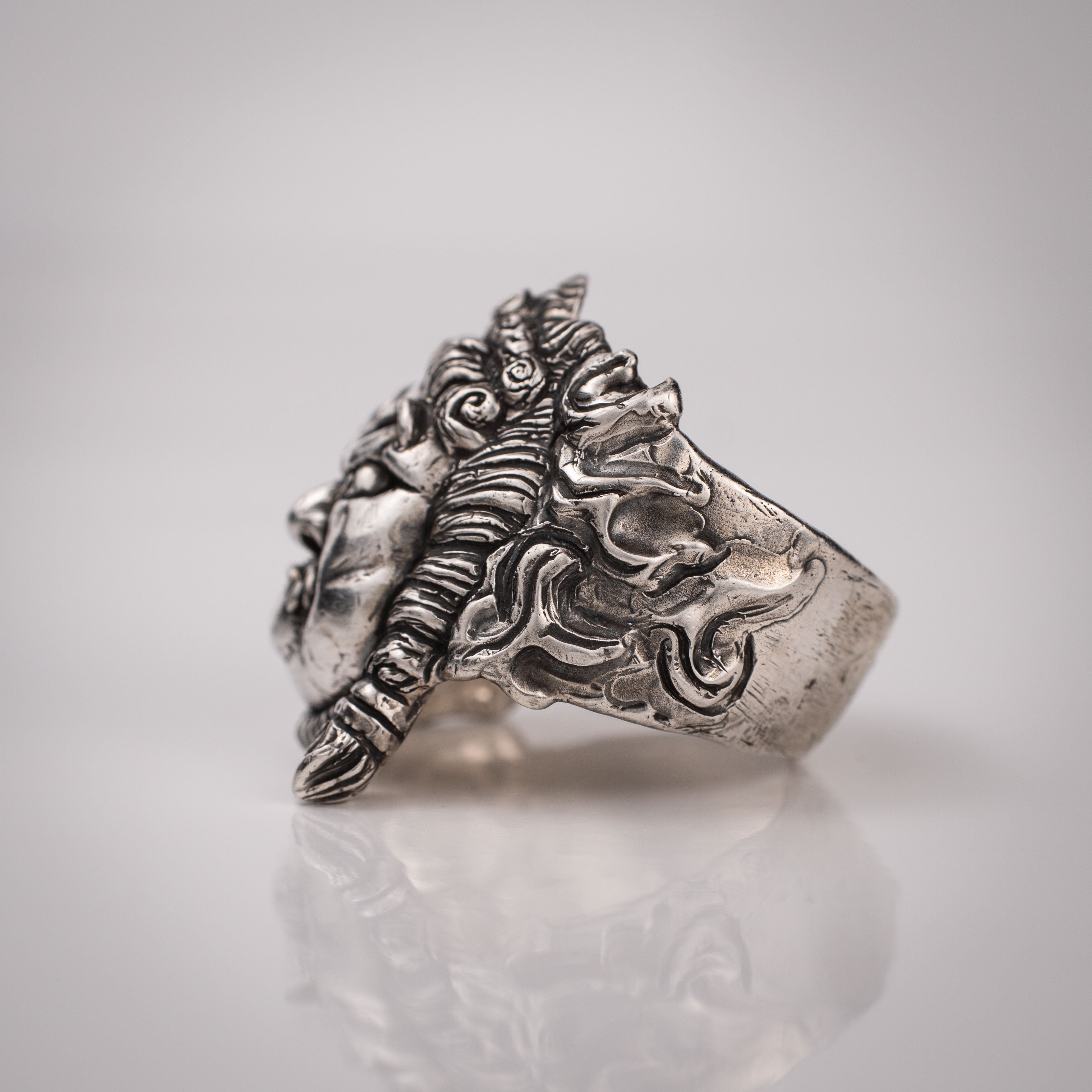 Fudo Myo-O Buddha Ring – Handmade Sterling Silver 925 with 18kt Gold