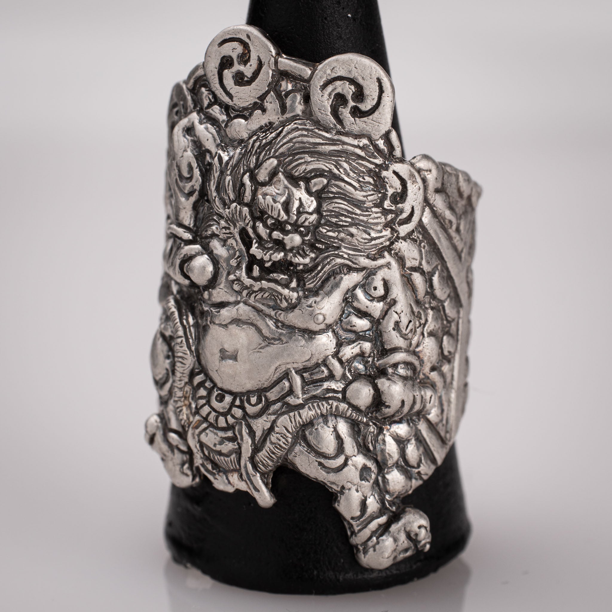 Anello Raijin – Il Potere del Dio del Tuono in Argento 925
