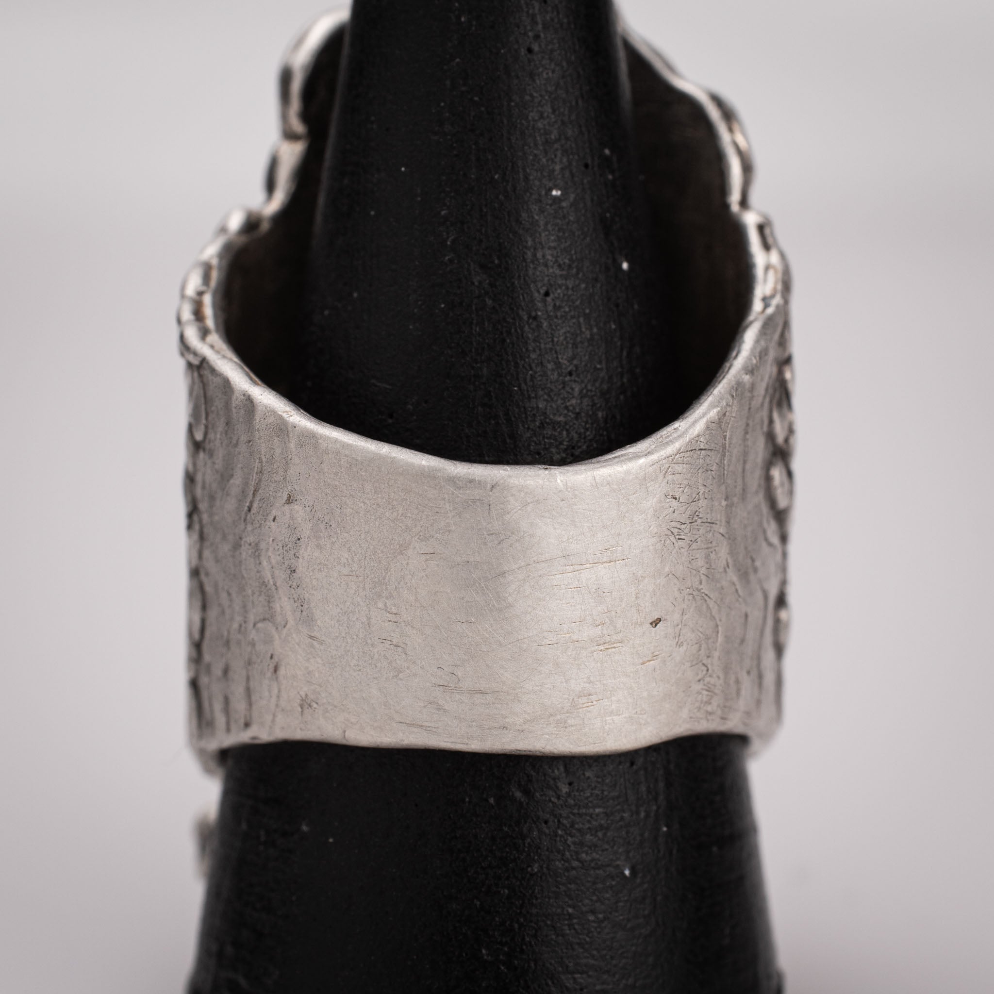 Anello Raijin – Il Potere del Dio del Tuono in Argento 925