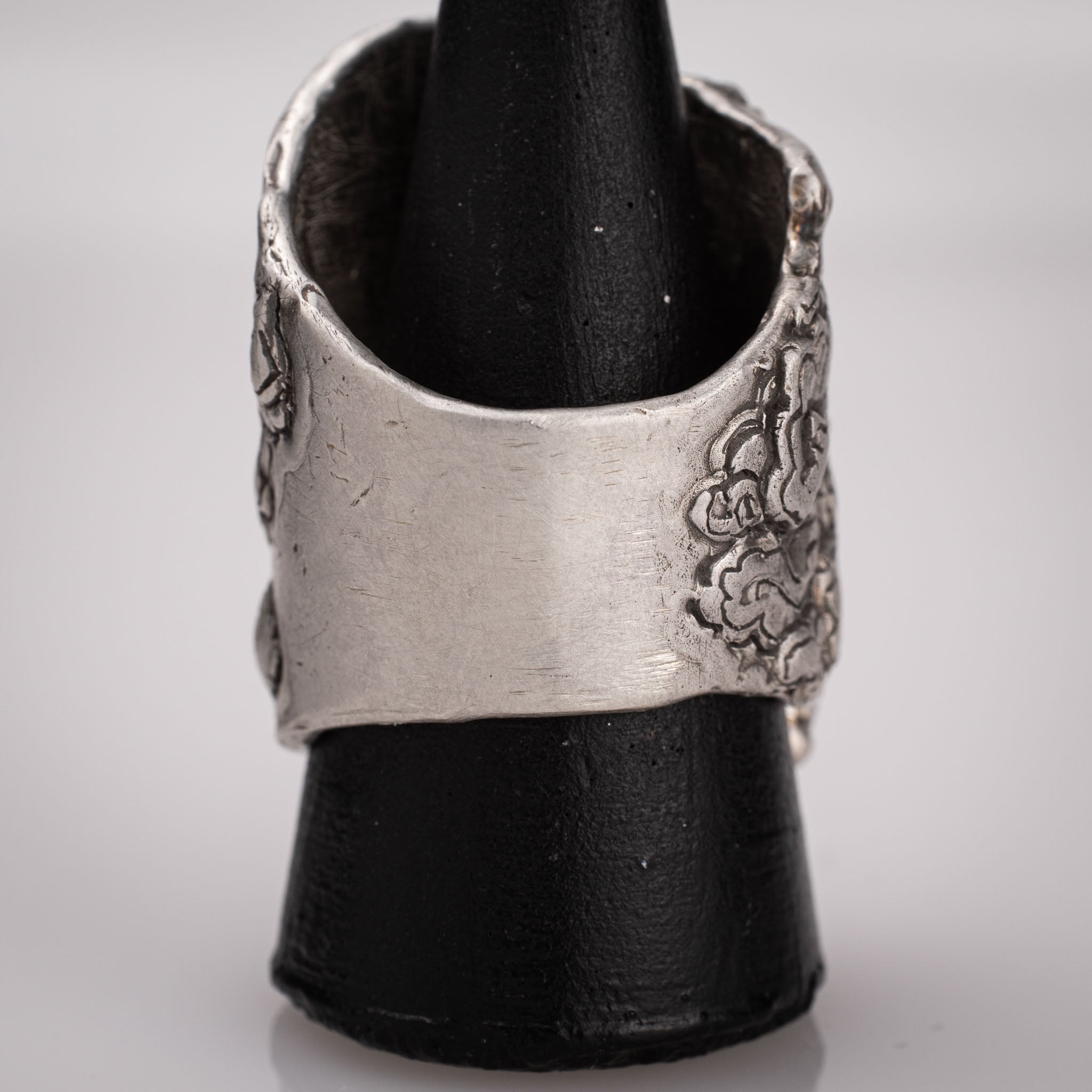 Fujin Ring – Japanese Wind God with Sack & Storm in Sterling Silver 925