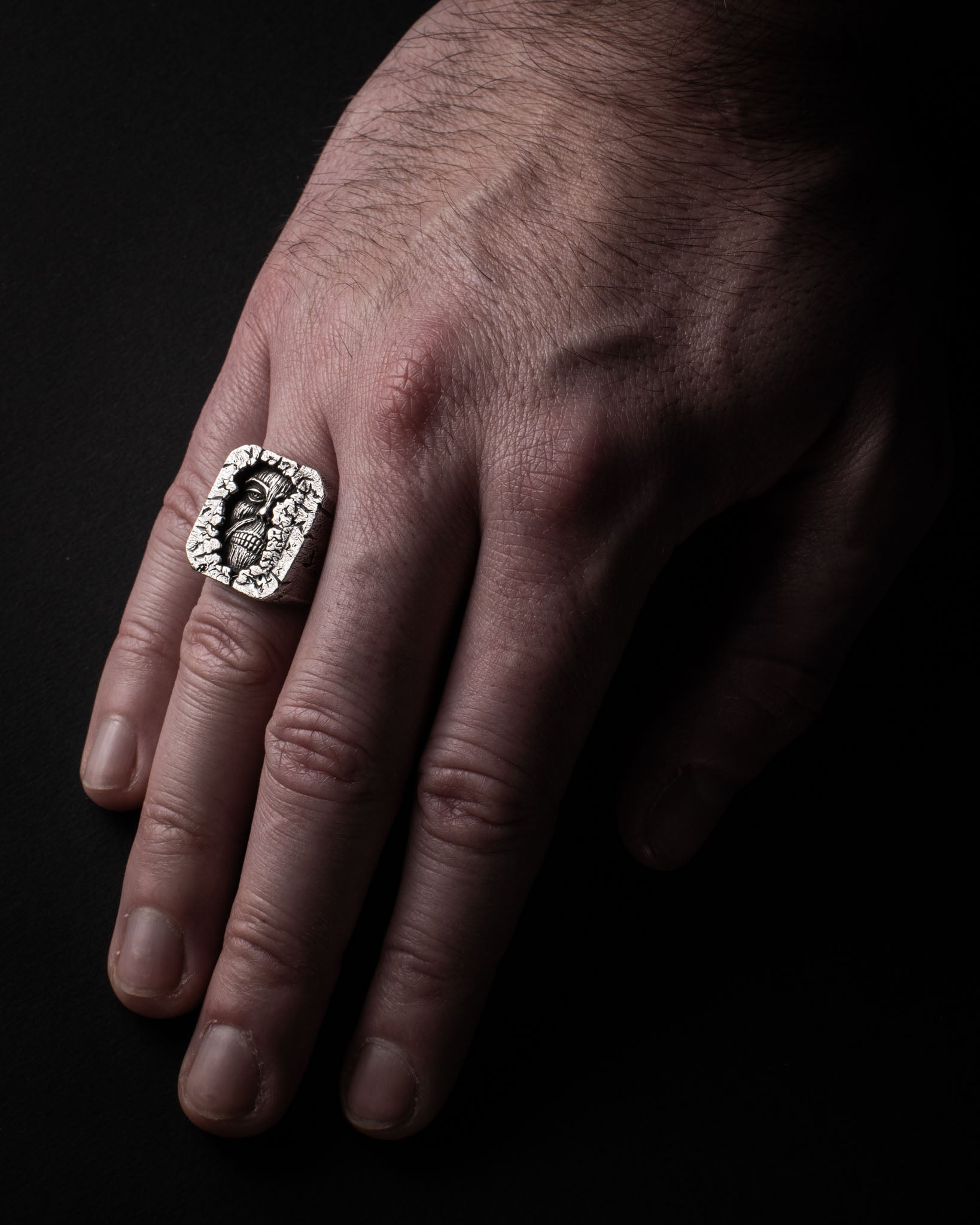 Wall Titan Silver Ring – A Tribute to AOT’s Epic Moment in Sterling Silver 925