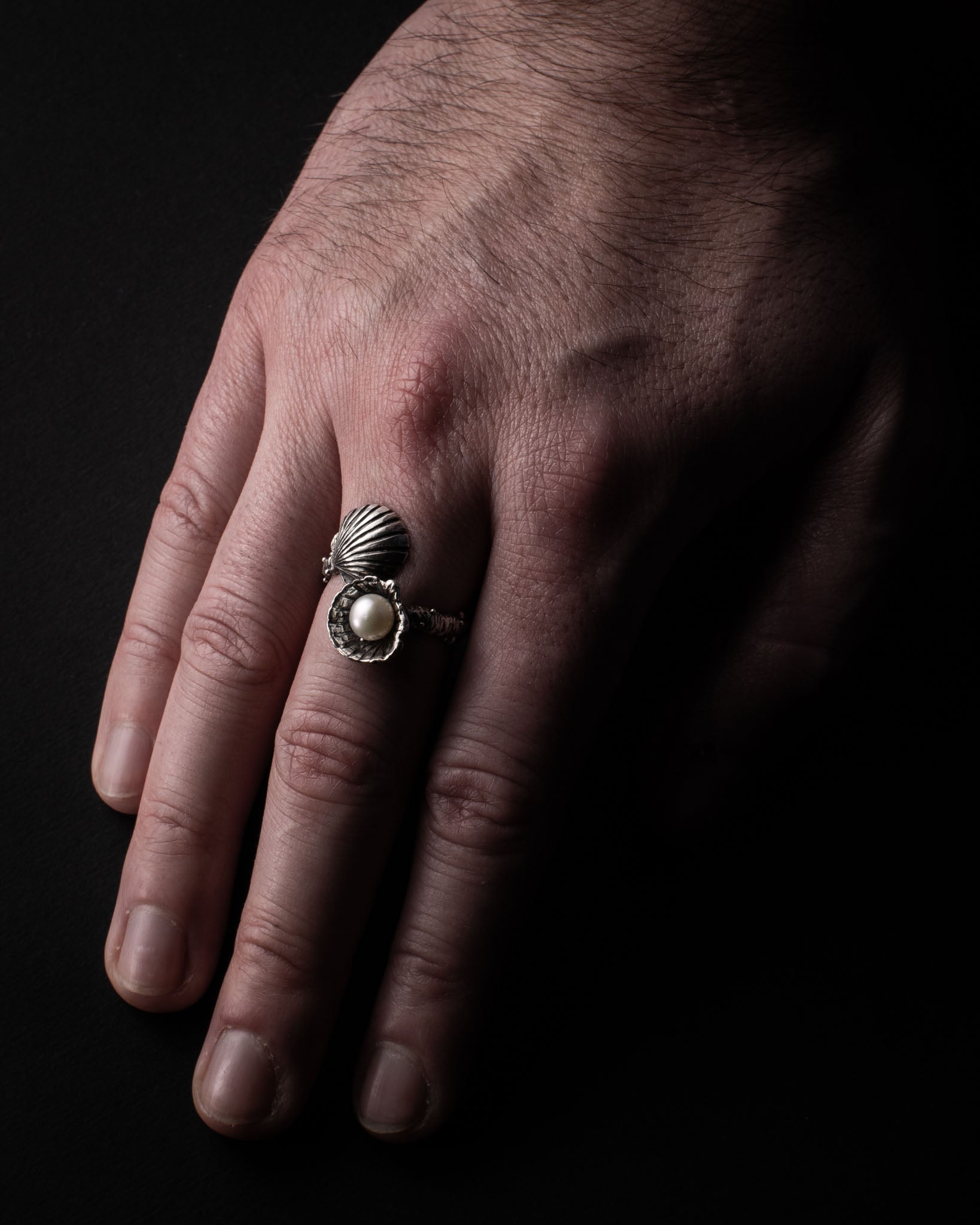 Shell & Pearl Ring – Tribute to the Elegance of the Sea in Sterling Silver 925