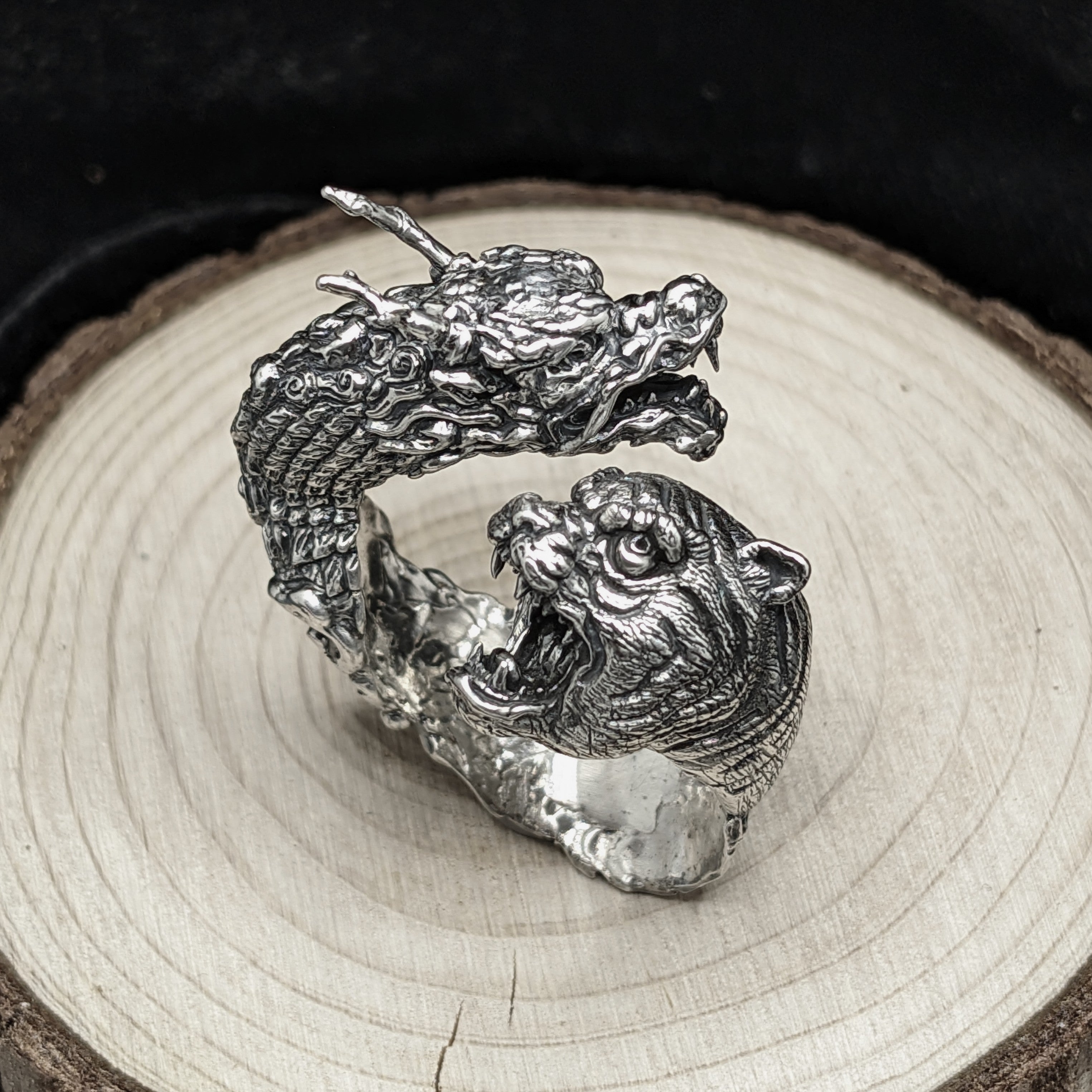 Dragon & Tiger Ring – The Yin-Yang of Modern Days in Sterling Silver 925