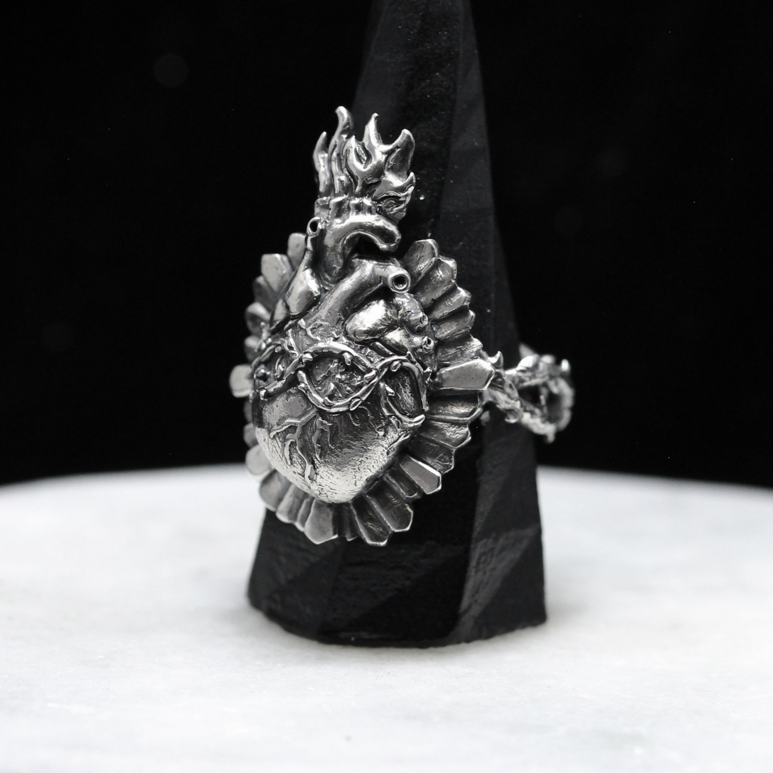 Anatomical Sacred Heart Ring – Sterling Silver 925 Ghotic Accessory
