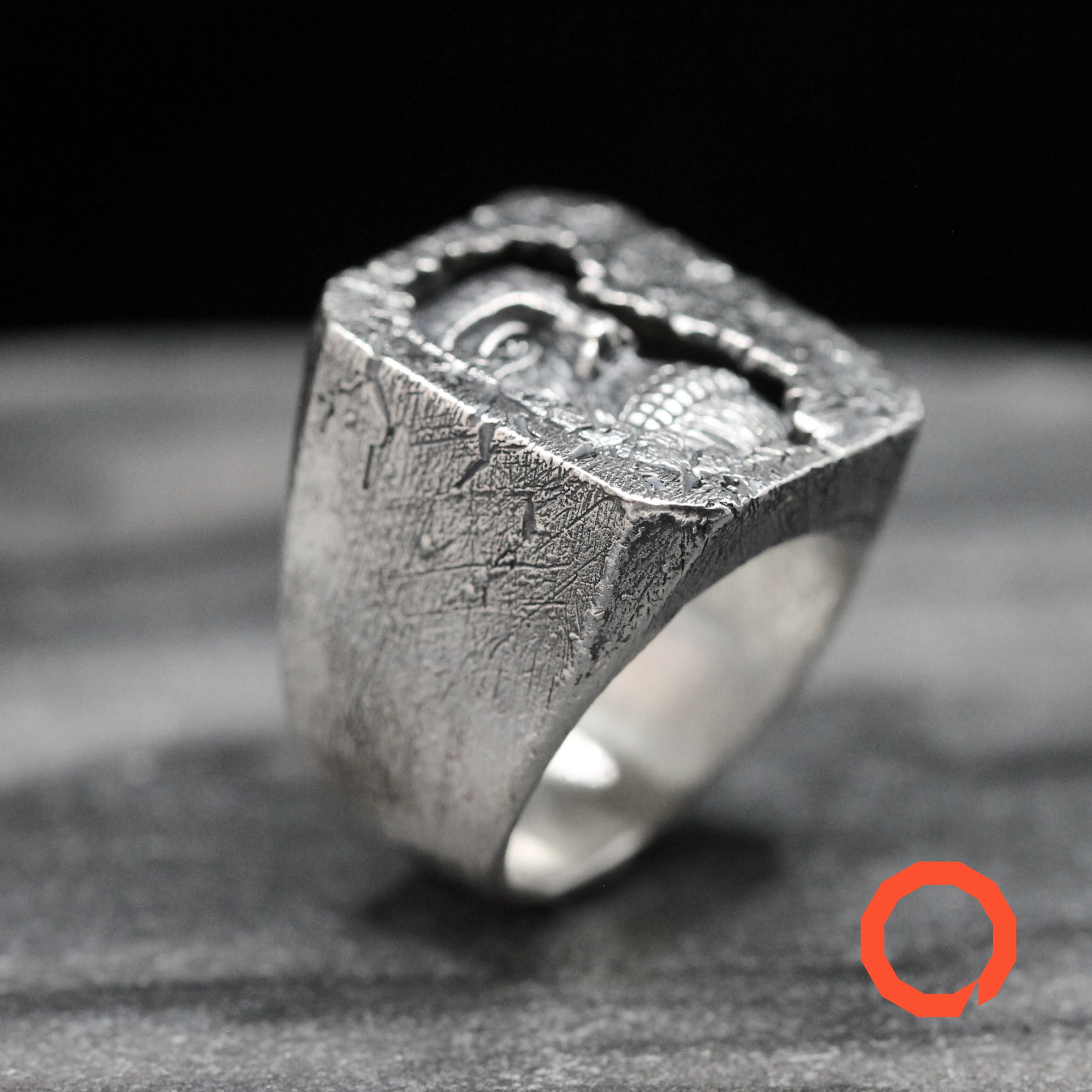 Wall Titan Silver Ring – A Tribute to AOT’s Epic Moment in Sterling Silver 925