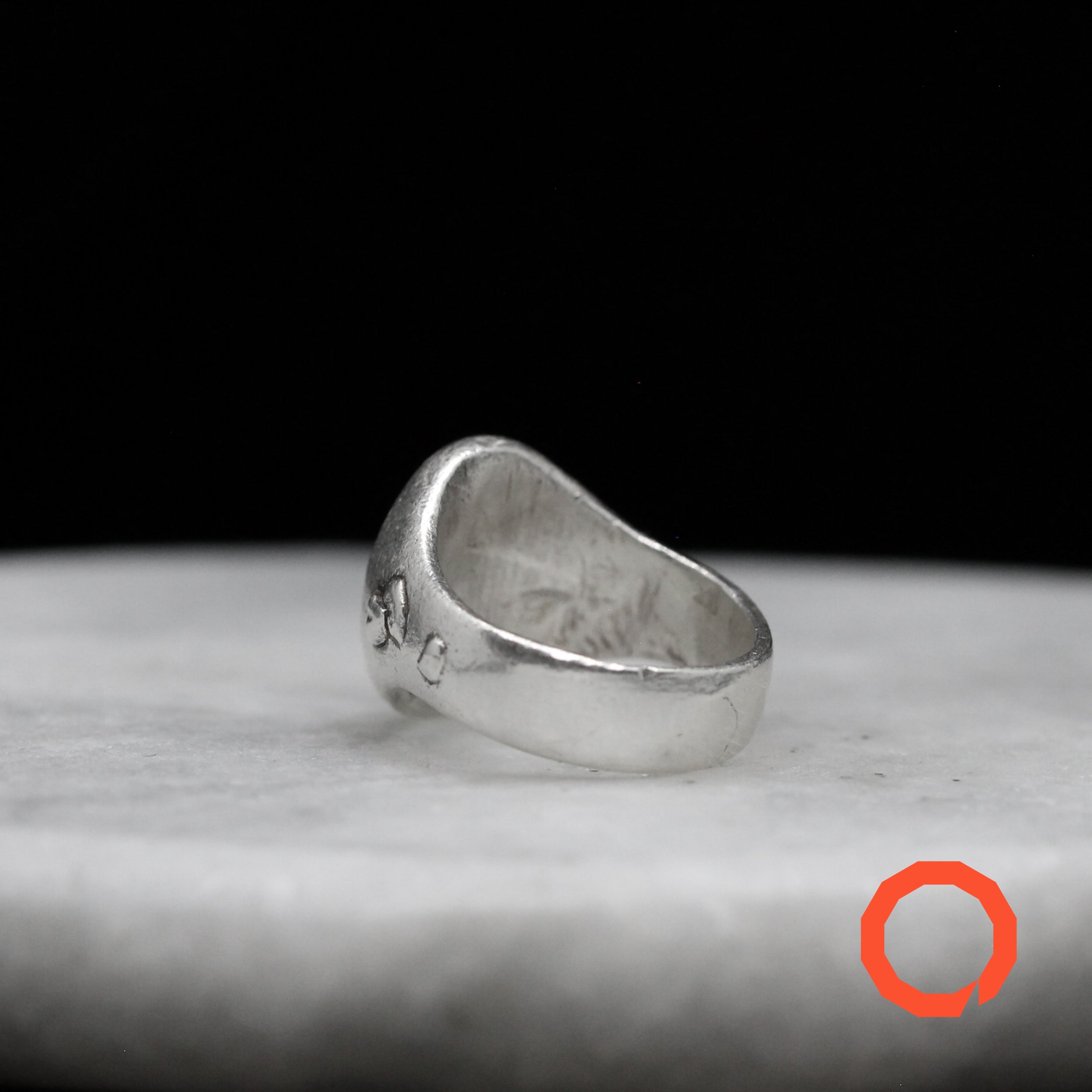 Sakura Blossom Signet Ring – Elegant Floral-Inspired Jewelry in Sterling Silver 925