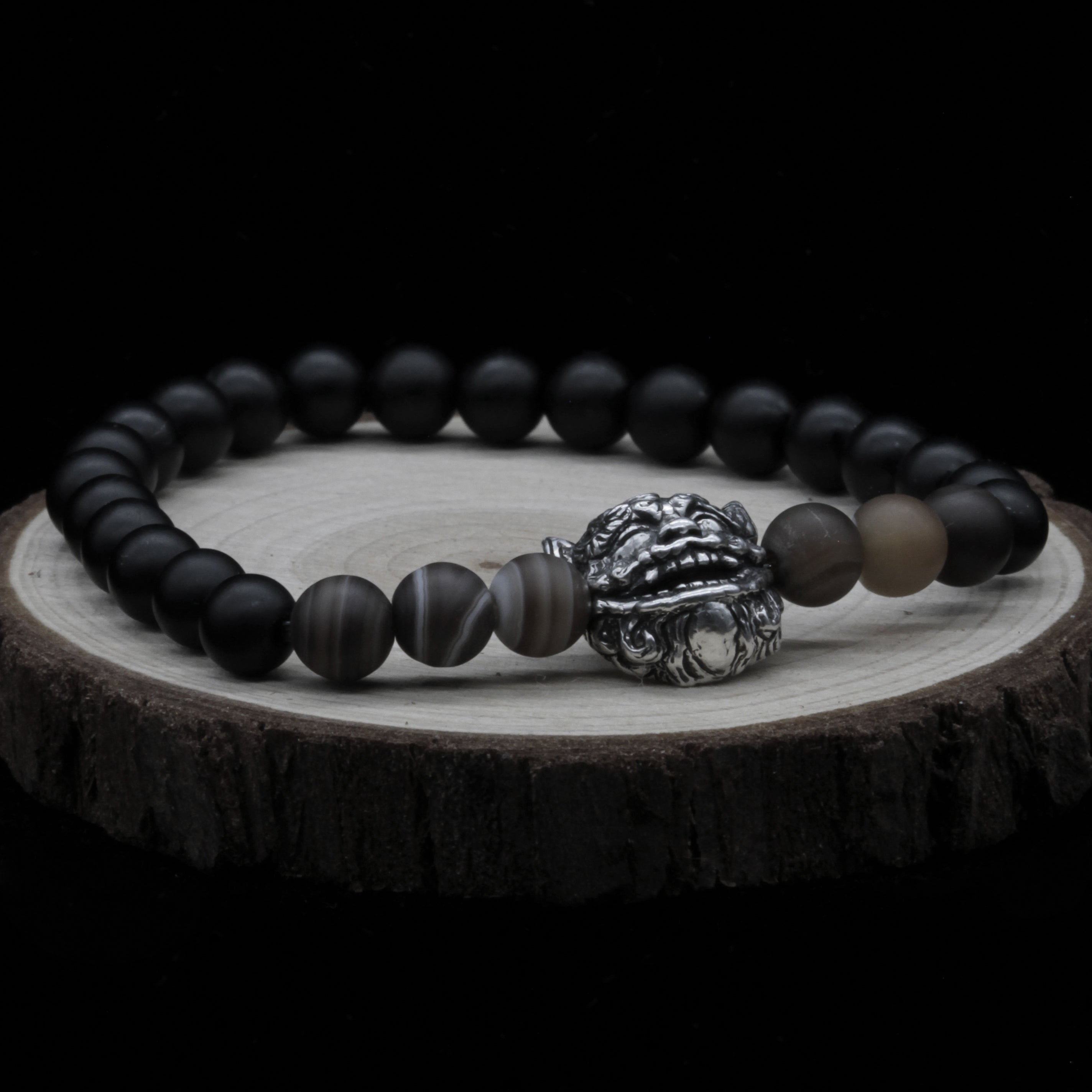 Bracciale Shisa – Ciondolo a Bocca Aperta in Argento 925 con Onice e Occhio di Tigre
