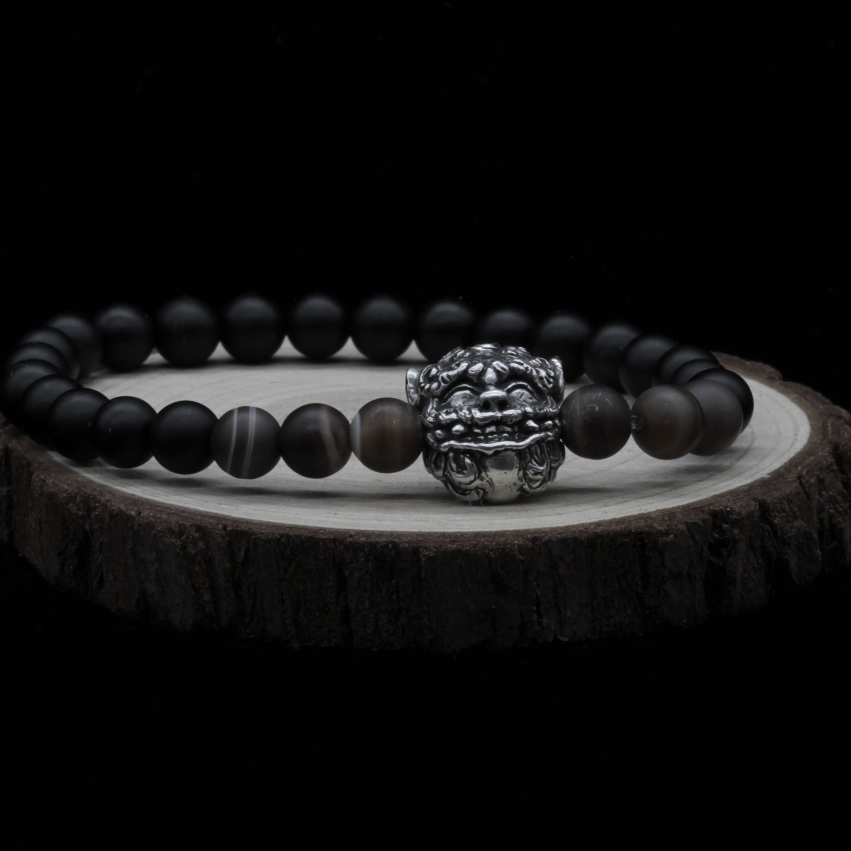Bracciale Shisa – Ciondolo a Bocca Chiusa in Argento 925 con Onice e Occhio di Tigre