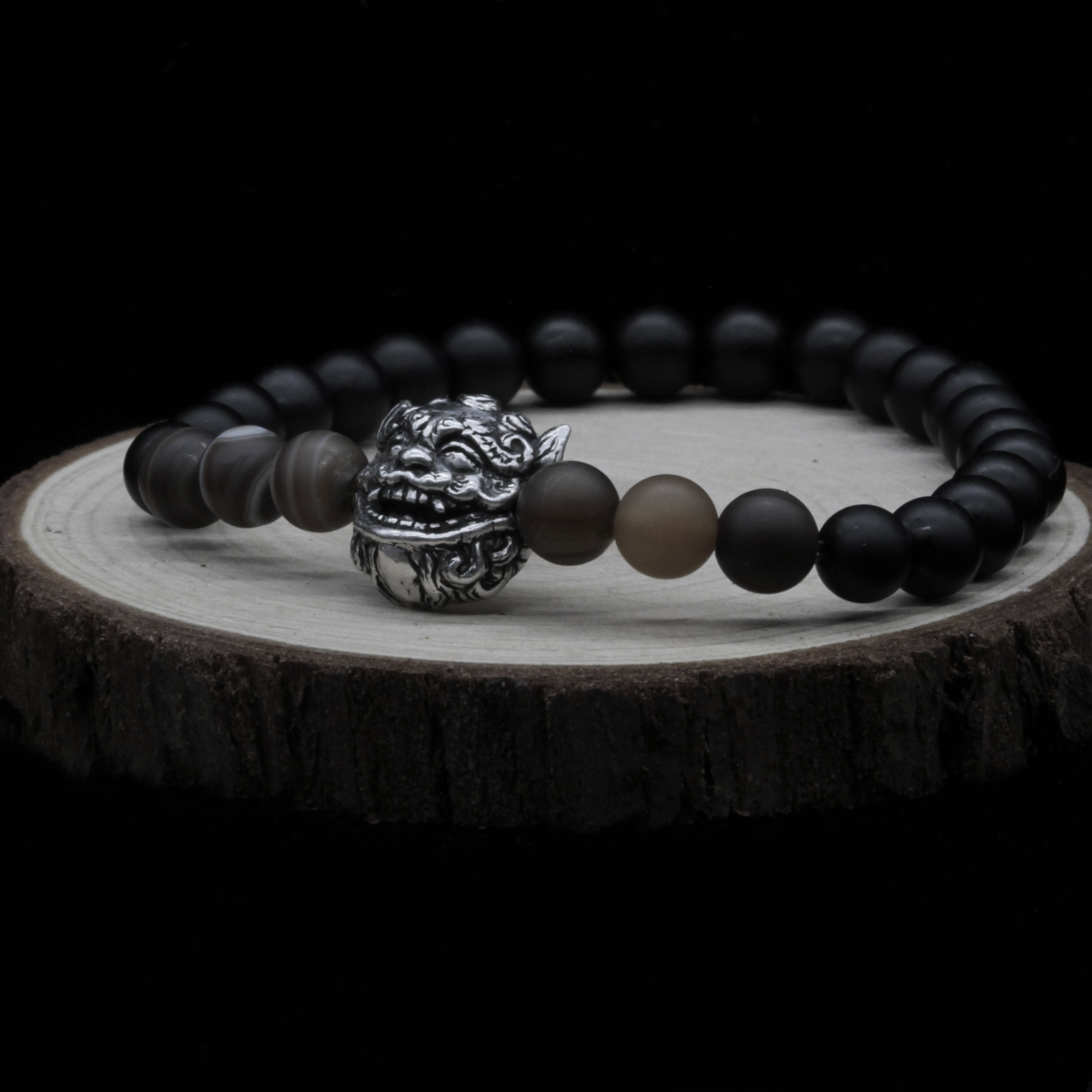 Bracciale Shisa – Ciondolo a Bocca Aperta in Argento 925 con Onice e Occhio di Tigre