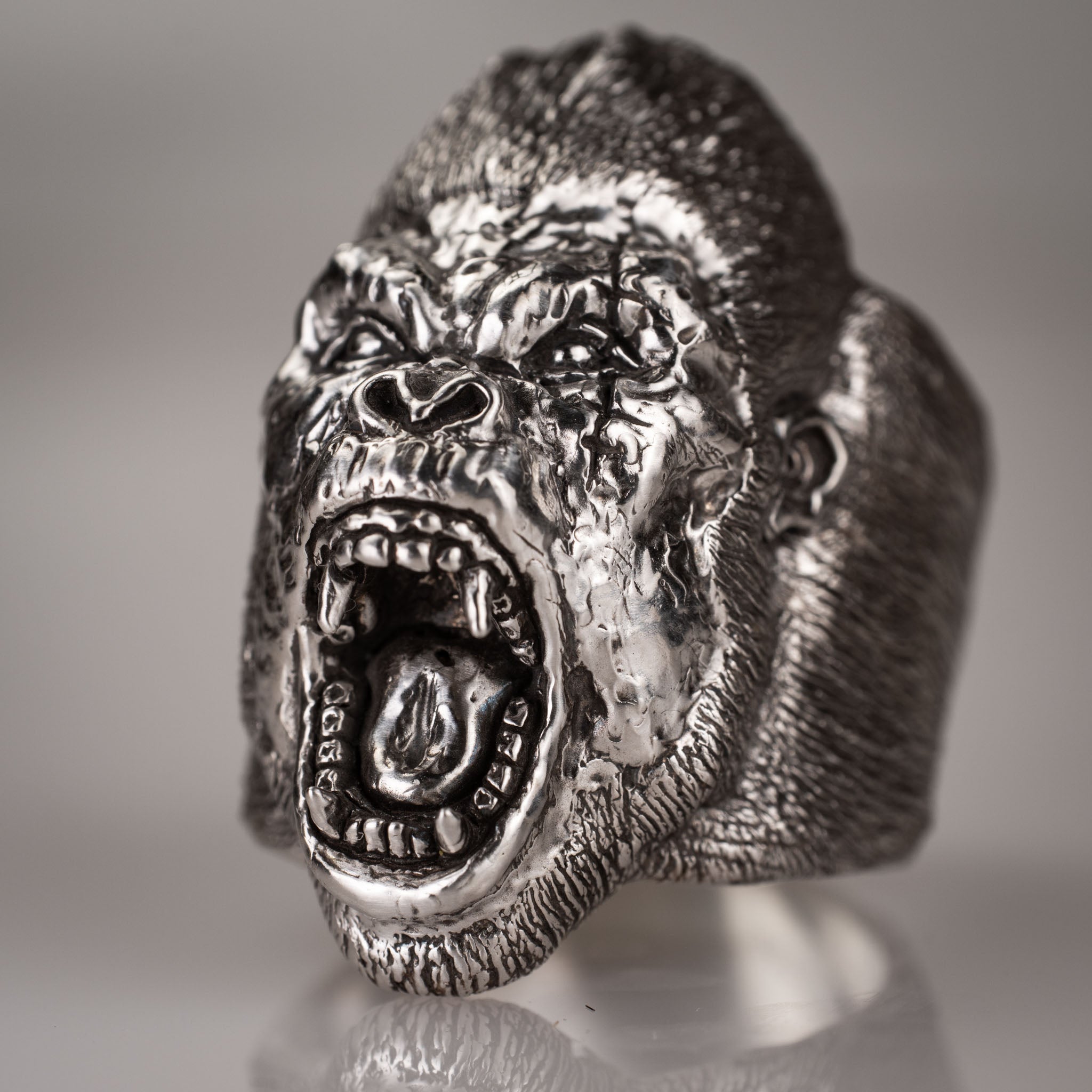 Roaring Gorilla – Wild Strength Captured in Sterling Silver 295