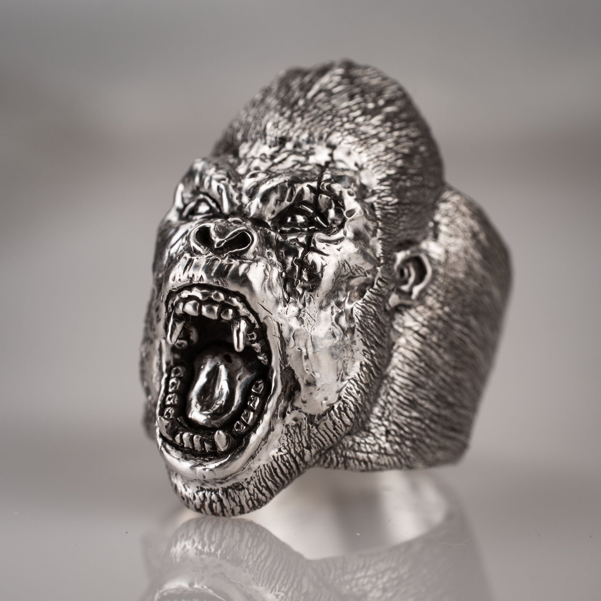 Roaring Gorilla – Wild Strength Captured in Sterling Silver 295