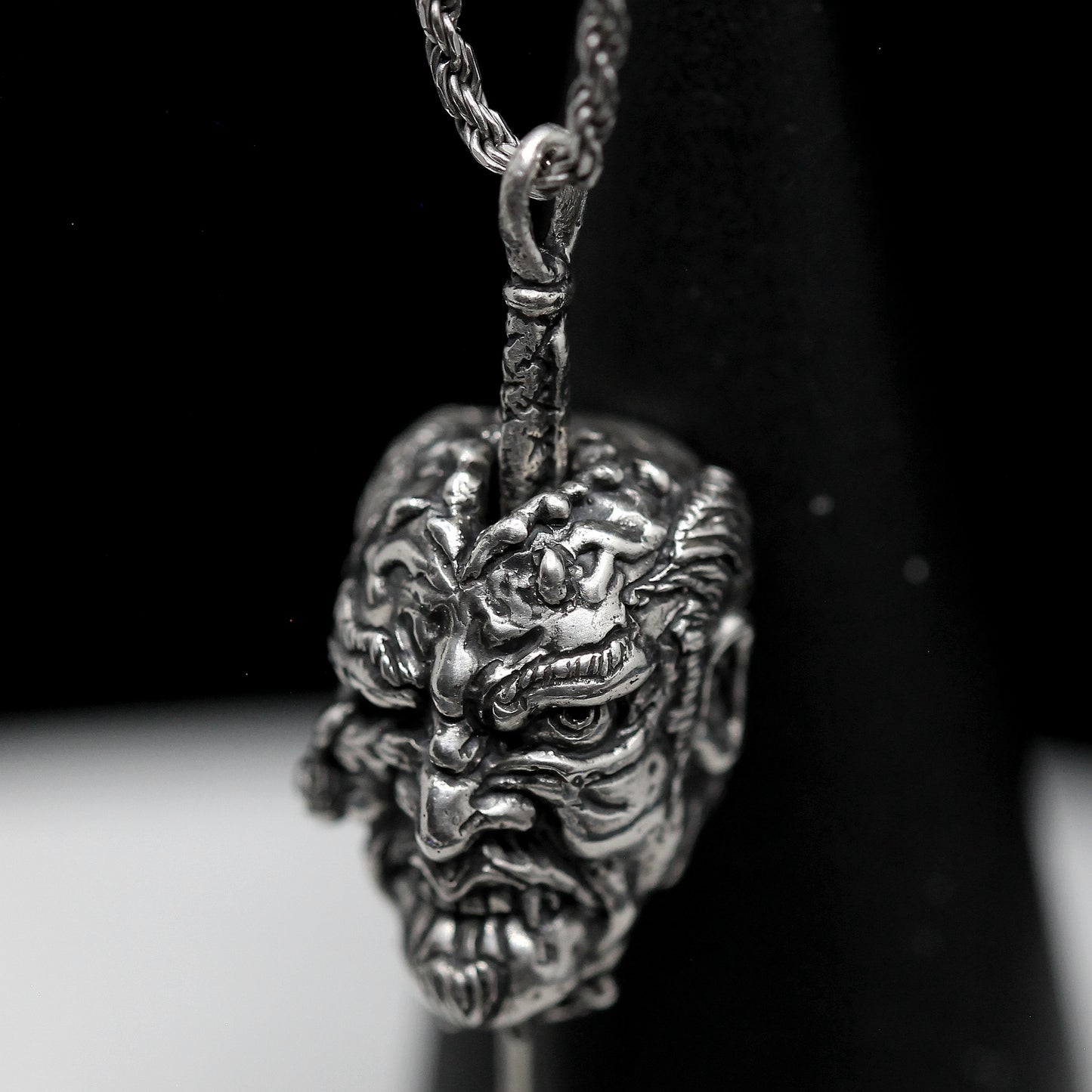 Namakubi with Katana Pendant – Japanese Tattoo Inspired in Sterling Silver 925