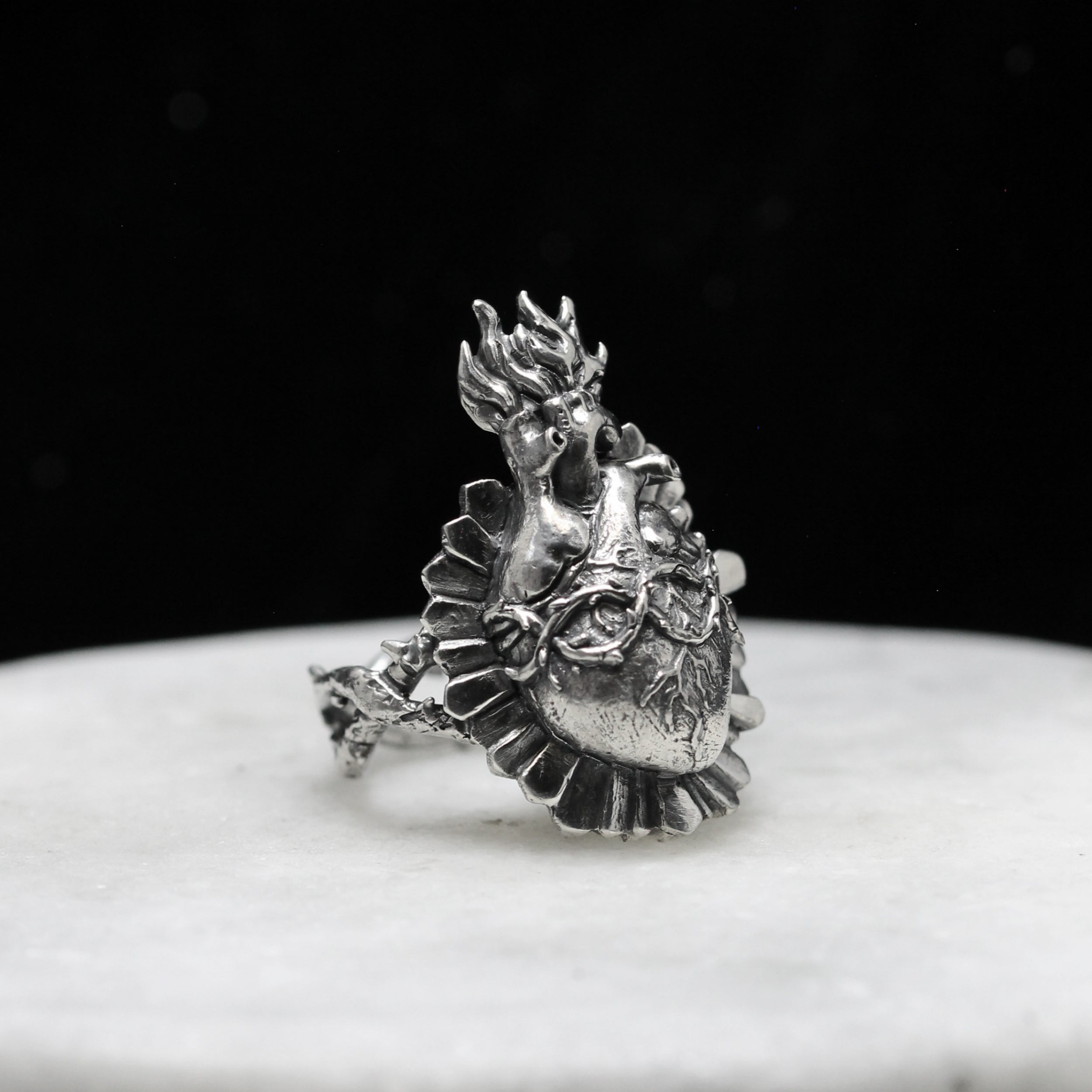 Anello Sacro Cuore Anatomico – Accessorio Gotico Argento 925 