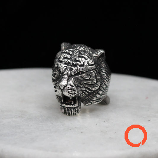 Anello TIGRE in argento fatto a mano