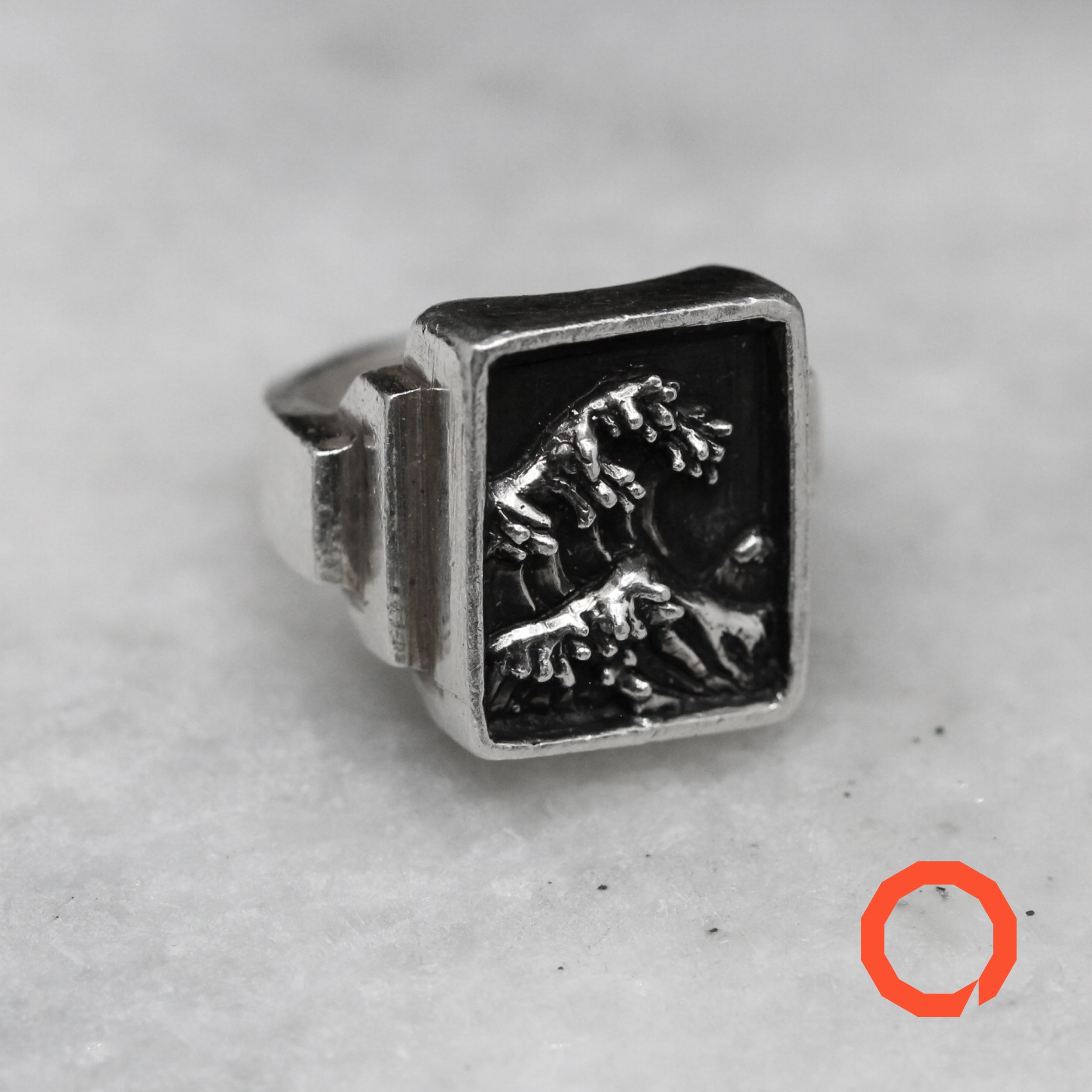 Anello Grande Onda di Kanagawa – Gioiello Giapponese Ispirato a Hokusai in Argento 925